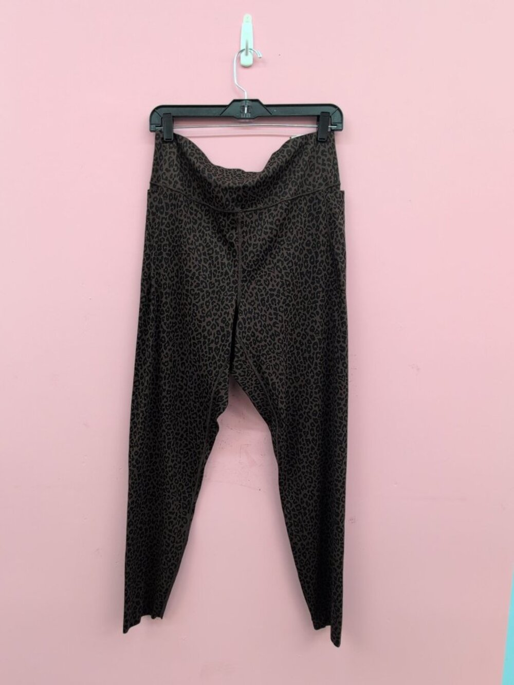 Victoria Secret High Rise Pink Relay Leggings XXL Brown Leopard